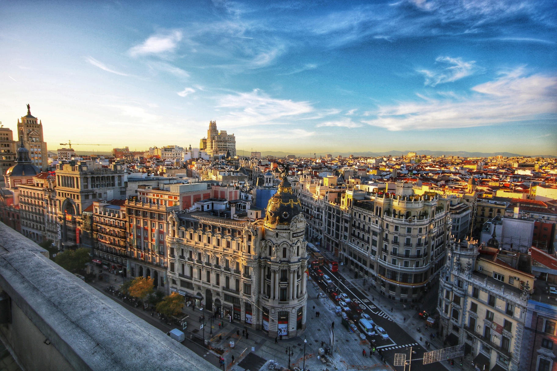 Consulado espanhol oferecendo assistência para cidadania