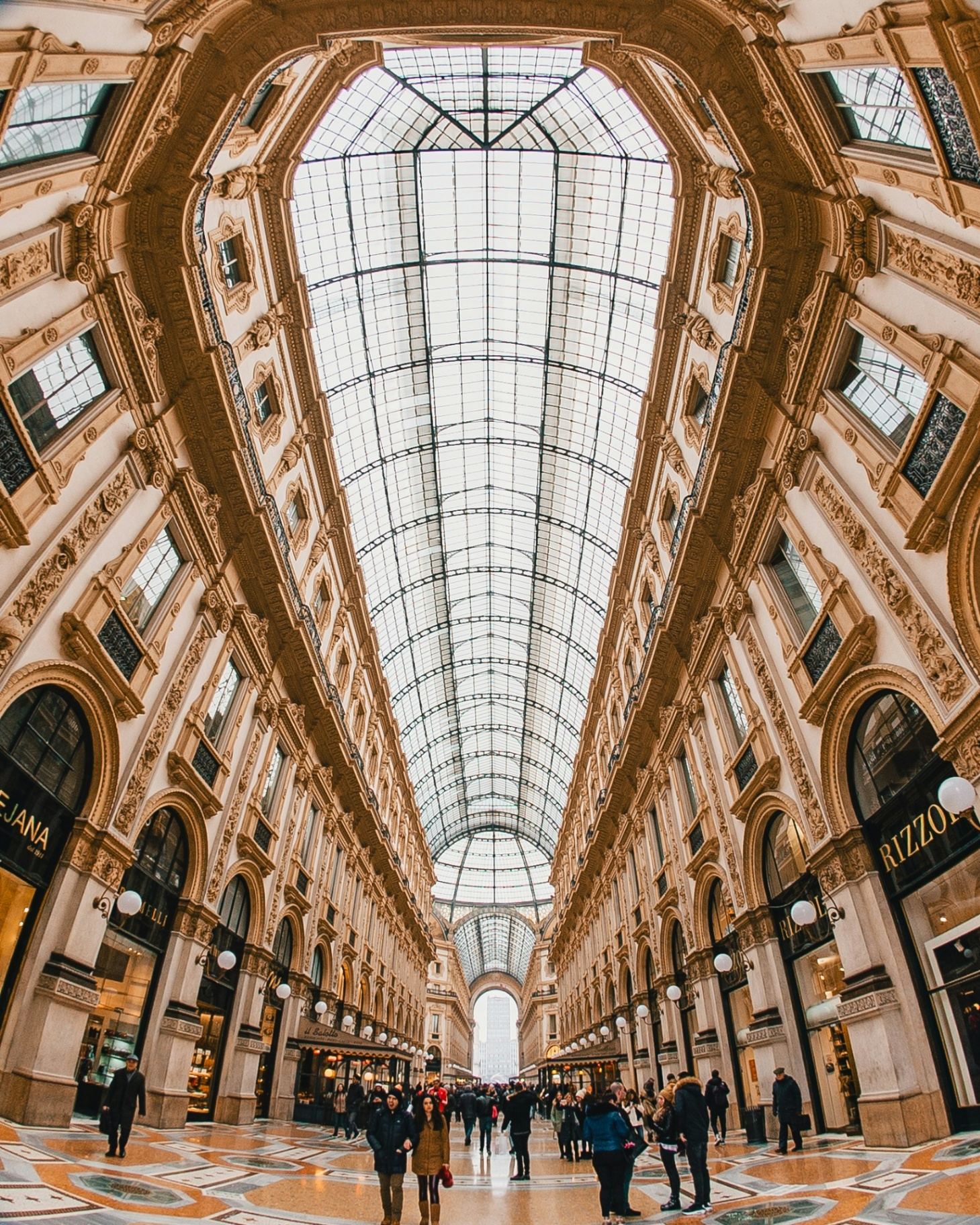 Galleria Vittorio Emanuele II a Milano, Italia