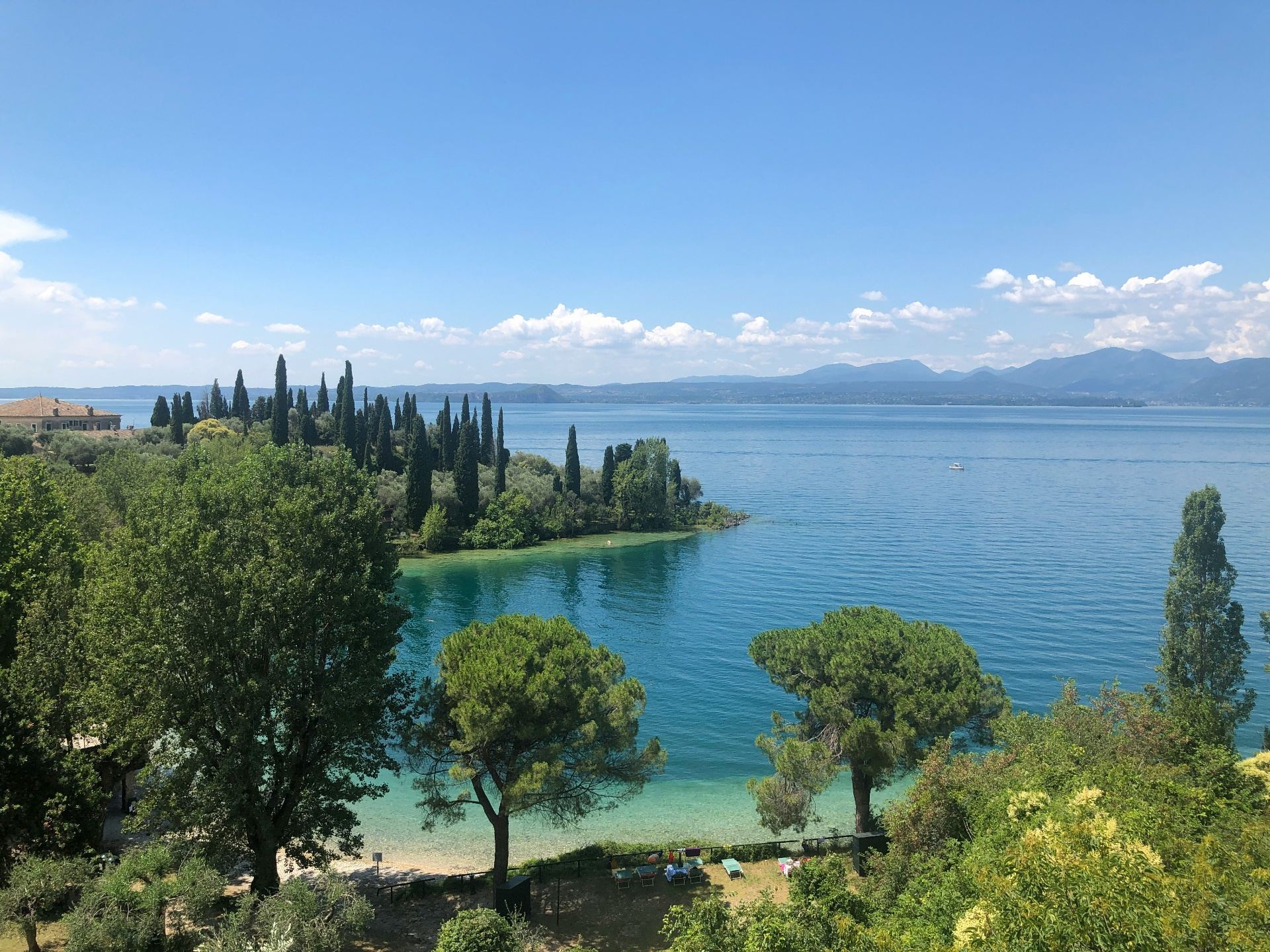 Vista panorámica del Lago de Garda